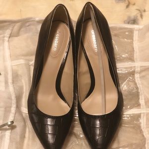 New Dress Barn Black dress shoes